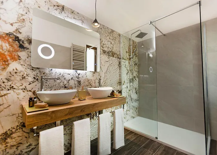 Donna VI Hotel Geraci Siculo